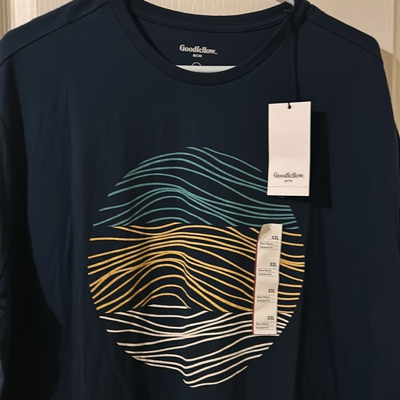 Men’s multiple sizes navy blue T-shirt casual wear NWT - Picture 2 of 4